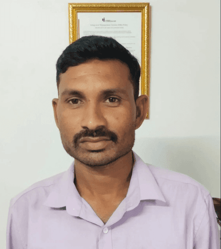 श्री. निलेश वसंत मडावी